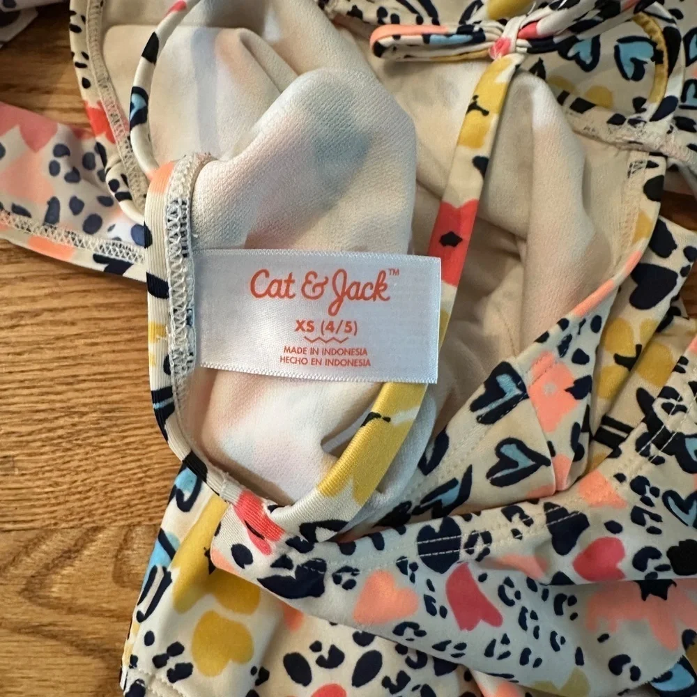 Like New Cat & Jack Bathing Suite in Size XS (4/5)